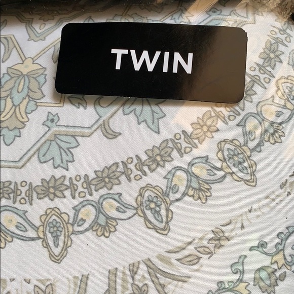 Marco Twin Comforter Mini Set!! New & Unopened!! - Picture 2 of 5